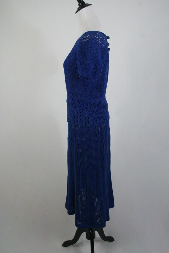 Vintage 1930s Crocheted Royal Blue Skirt and Blou… - image 7