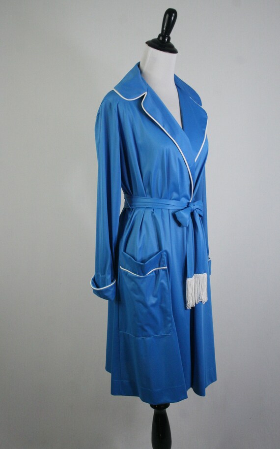 Vintage 1970s Robe Vanity Fair Nylon Wrap Style Robe - Gem