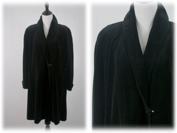 Vintage Coat Black Velvet Evening Coat