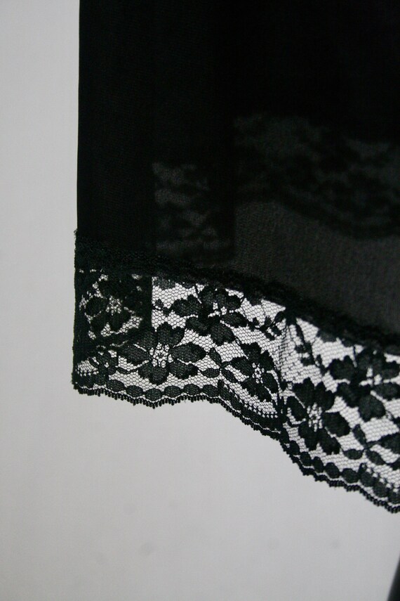 Vintage Slip Black Nylon Lace Half Slip Small - image 4