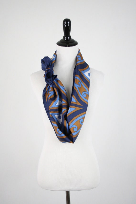 Ponte Tresa Vintage Signature Polyester Scarf ~ 26 x 26