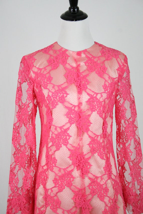 1960s Lace Dress Hot Pink Lace Sheath Bridesmaid … - image 4