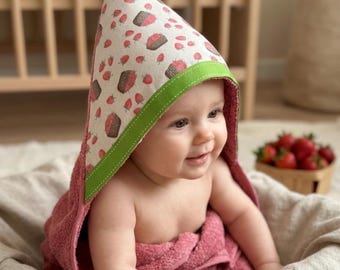 Personalized Berry Special Strawberry Hooded Towel: Baby, Toddler, Kid's Bath Towel