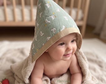 Personalized Embroidered Duckling Hooded Towel – Muslin Cotton Baby Gift