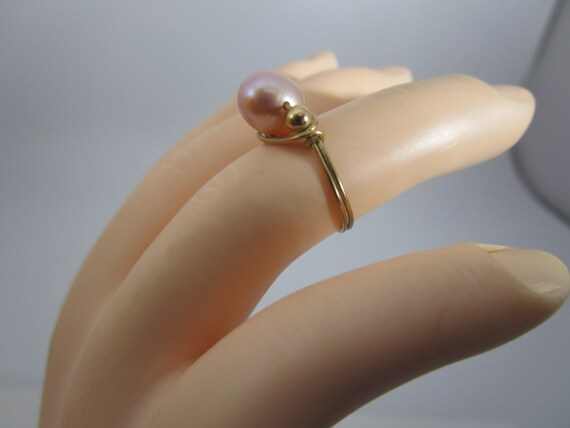 Vintage Gold & Solitaire Real Pink Pearl Ring - image 2