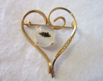 Vintage 12 K gold filled Heart shaped Brooch with unique stone