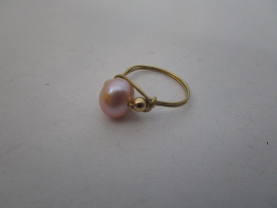 Vintage Gold & Solitaire Real Pink Pearl Ring - image 3