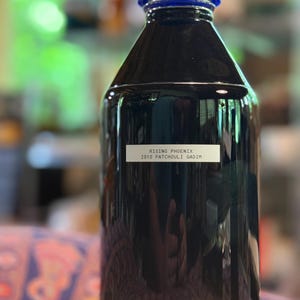 Pachulí Qadeem 2010: Aceite esencial de grado real del norte de Sumatra - Serie Ateek