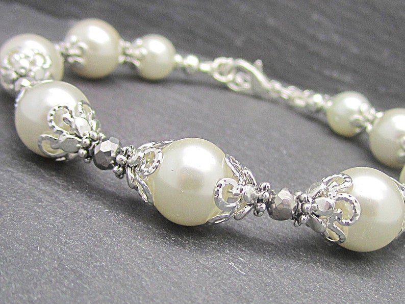 Ivory Wedding Pearl Bracelet, Brides Bracelet, Pearl Bridal Jewellery, Bridesmaid Bracelet Sets, Bridal Party Gifts, Matching Pearl Sets, image 10