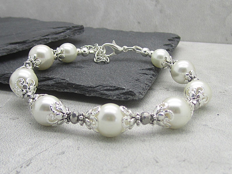 Ivory Wedding Pearl Bracelet, Brides Bracelet, Pearl Bridal Jewellery, Bridesmaid Bracelet Sets, Bridal Party Gifts, Matching Pearl Sets, image 4