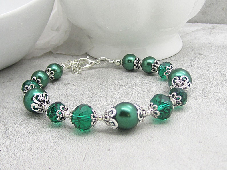 Emerald Green Pearl and Crystal Bridesmaid Bracelet, Forest Bridal Jewellery, Dark Green Wedding Bracelet, Rustic Inspired Bridal Sets image 2