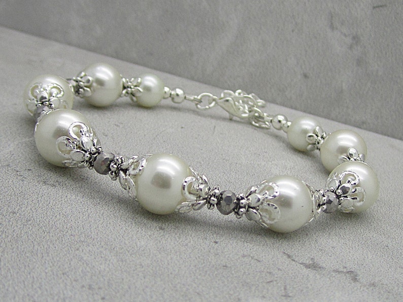 Ivory Wedding Pearl Bracelet, Brides Bracelet, Pearl Bridal Jewellery, Bridesmaid Bracelet Sets, Bridal Party Gifts, Matching Pearl Sets, image 7