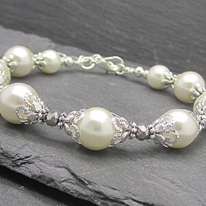 Ivory Wedding Pearl Bracelet, Brides Bracelet, Pearl Bridal Jewellery, Bridesmaid Bracelet Sets, Bridal Party Gifts, Matching Pearl Sets, image 3