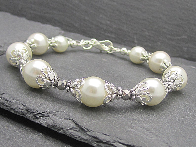 Ivory Wedding Pearl Bracelet, Brides Bracelet, Pearl Bridal Jewellery, Bridesmaid Bracelet Sets, Bridal Party Gifts, Matching Pearl Sets, image 3