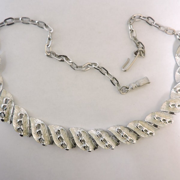 AS PRICED** - (1297) Vintage Silver Tone Open Work  Link Style Choker Necklace w/J Hook and Charm