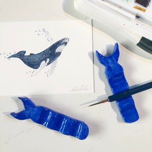 Whale paint brush rest, paint brush holder, air dry clay, sealed with resin, sea life, Calligraphy nib pen rest