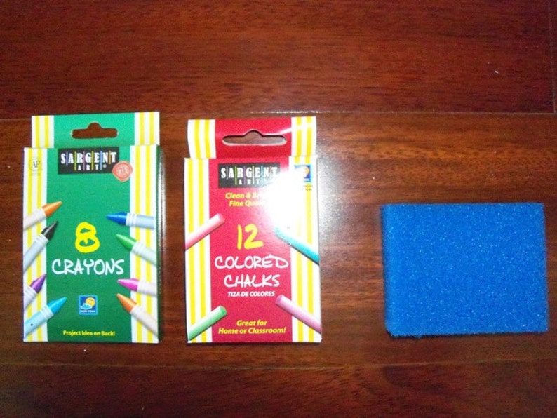 Handmade, Heart Balloon, Wood, Chalkboard / Dry Erase Activity / Art