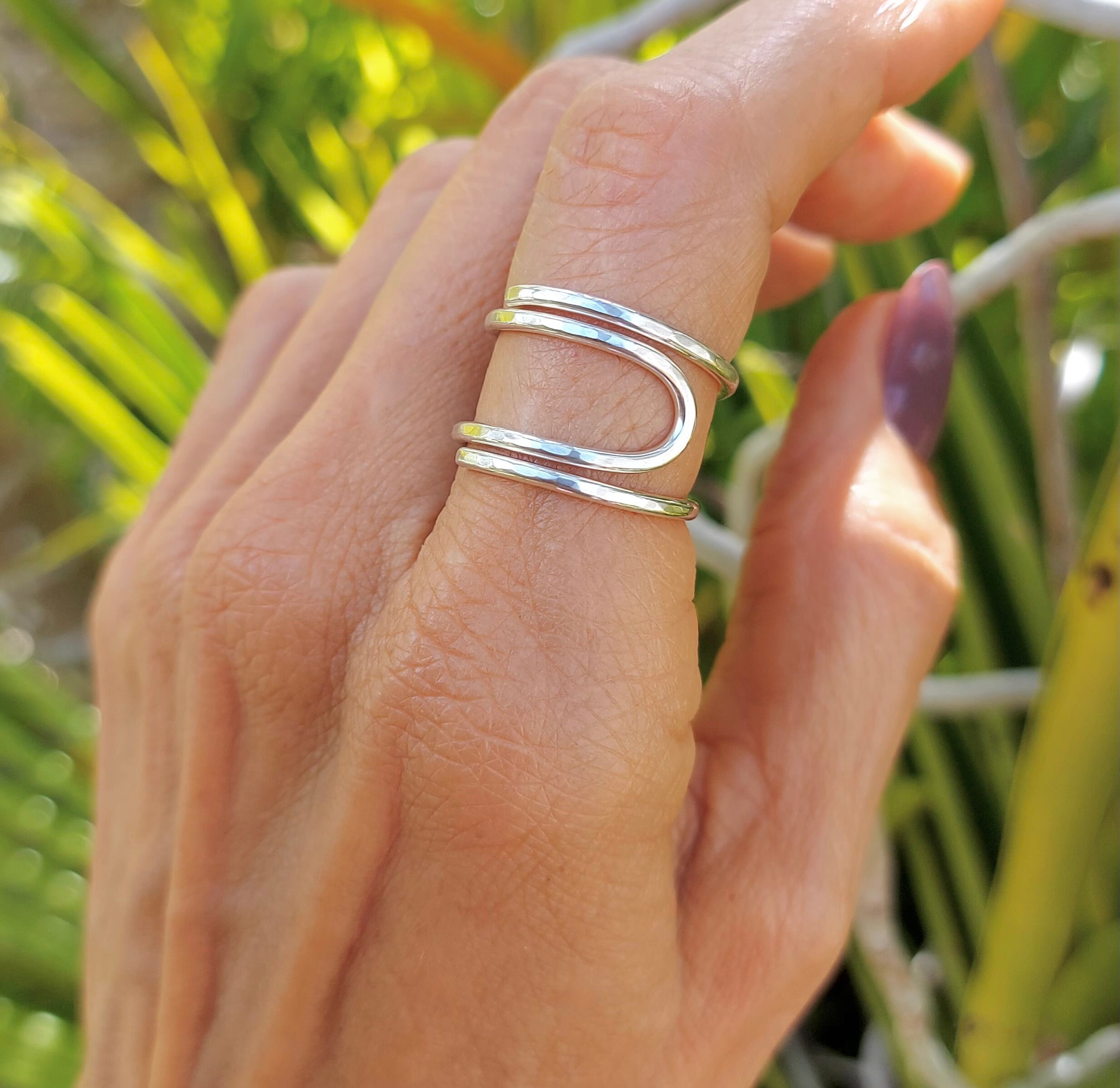 Bague index femme argent sale