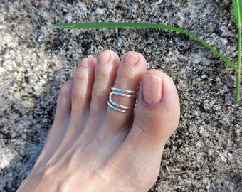 Gold Filled Toe Ring: Adjustable Hammered Handmade Jewelry