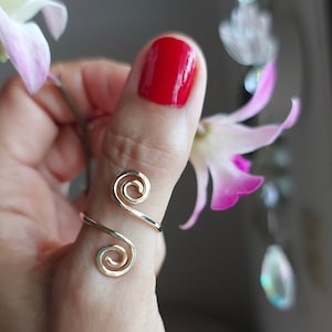 Handmade Gold Filled Spiral Ring: Adjustable Thumb Ring
