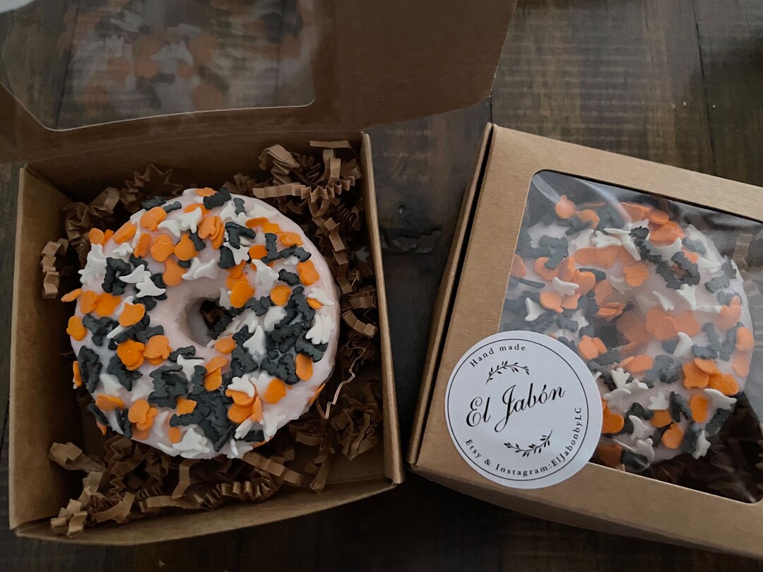 Donut Love Spa Wrap main image 1