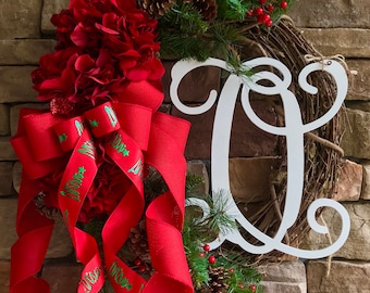 Rustic Christmas wreath. Holiday wreath. Monogram wreath. Christmas decor. From door wreath. Christmas hanger