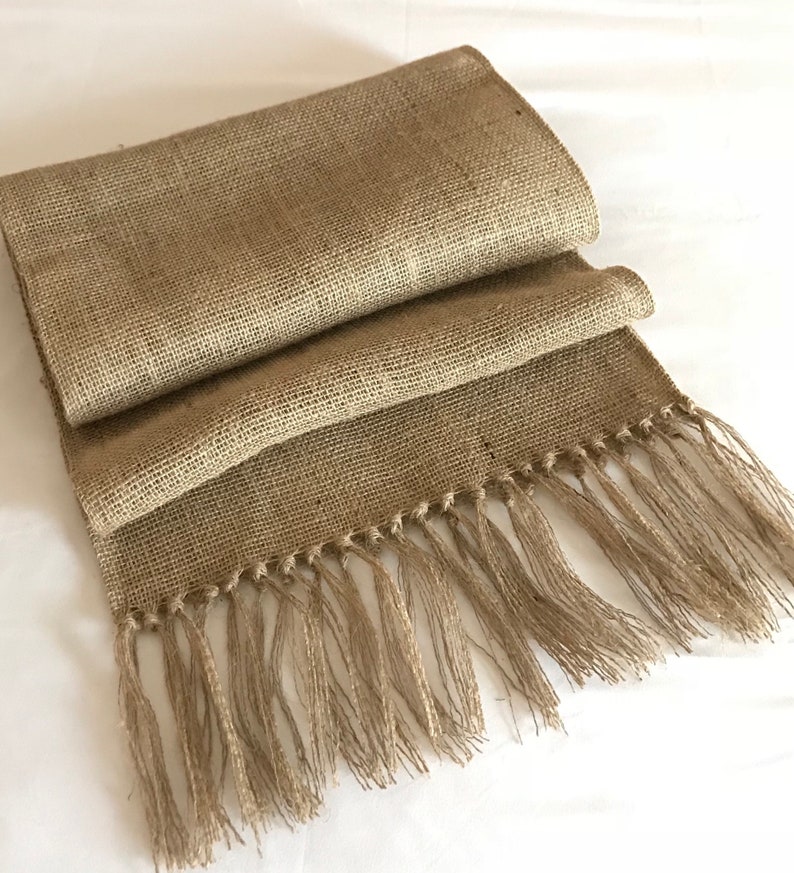 Burlap Table Runner with Fringer/Home Decor/Holiday Decor/Wedding Decor/Rustic Runner Table/Country Farmhouse Decor. Bild 3