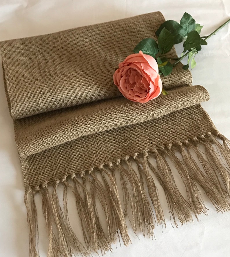 Burlap Table Runner with Fringer/Home Decor/Holiday Decor/Wedding Decor/Rustic Runner Table/Country Farmhouse Decor. Bild 1