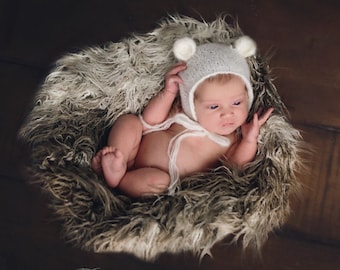 Newborn Mohair Bear Bonnet, newborn baby photography vintage prop