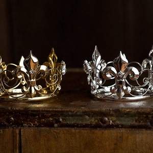 Amos Mini Gold Crown, Newborn Photography prop, Toddler/Child, Boy Prince, Flower Girl Princess Tiara image 4