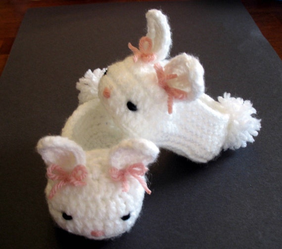Items similar to Baby Girl Bunny Slippers on Etsy