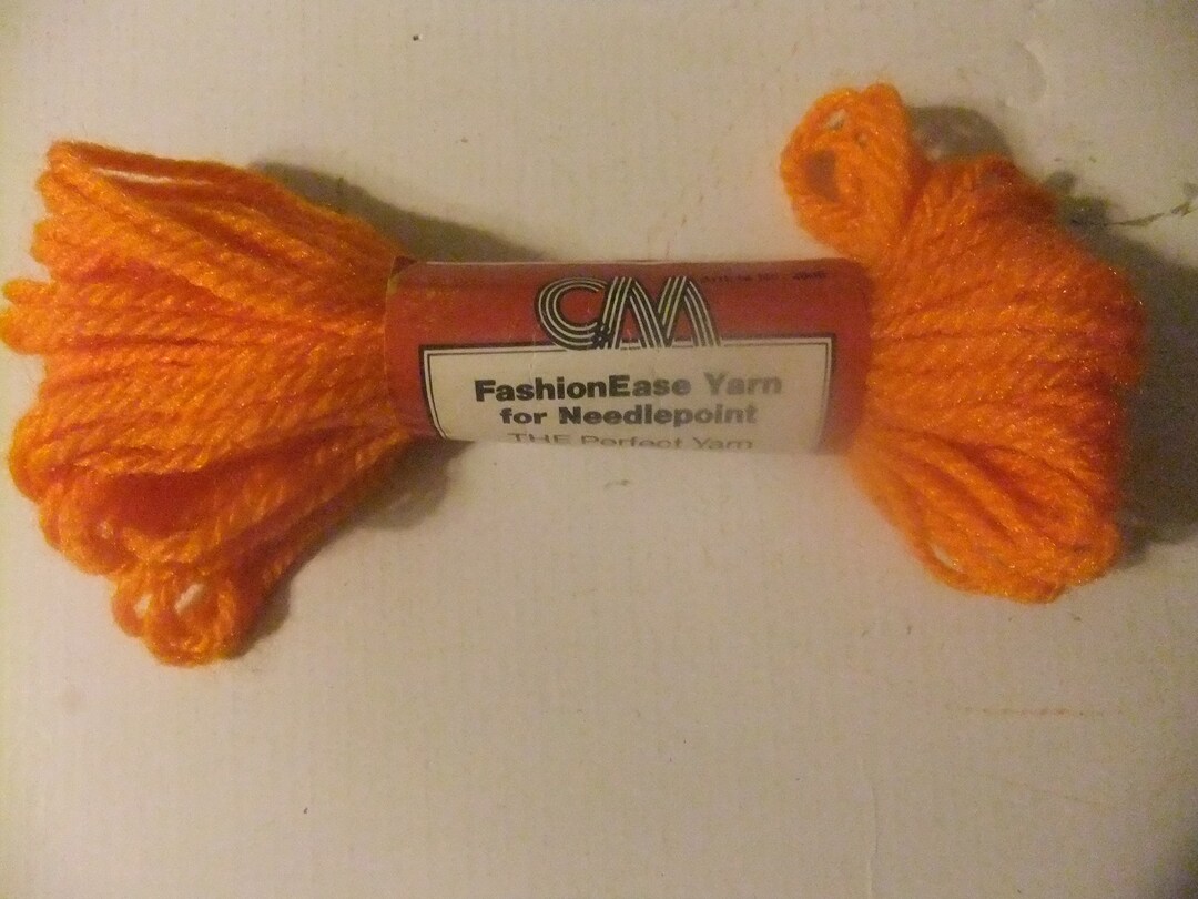 PLASTIC CANVAS YARN / Needlepoint Yarn Dupont 100 Dacron Polyester 25
