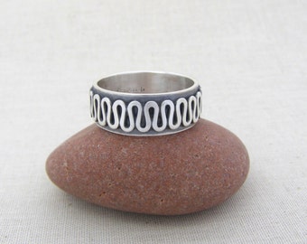 Modern Silver Ribbon Ring ~ Hand Wrought