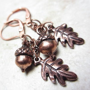 Pendientes de bellota Pendientes de hoja de roble de cobre antiguo Pendientes de cobre Pendientes colgantes de bellota de cobre Regalo de estilo vintage para ella