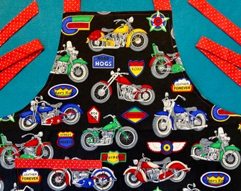 Reversible unisex cotton Apron, vintage motorcycles print w/ pocket. For crafting, gardening, pet grooming, cooking, cleaning. Medium/Large