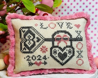 PDF Key To The Heart Cross Stitch Pattern by Textilly