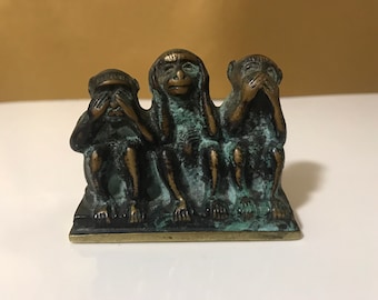 Figura de mono vintage de latón que no ve el mal