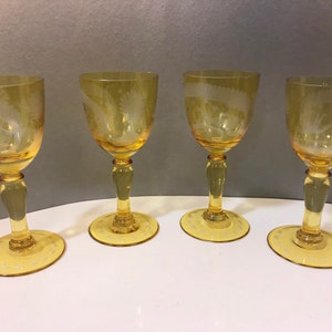 Golden Etched Cordial Glasses Stemmed 4pc Set Vintage