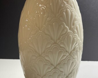 Lenox Vase 24K Gold Trim 6 1/2” Vintage
