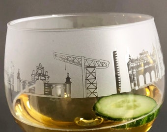 Glasgow Gin Glass | Glasgow Gift | Gin and Tonic | Christmas Gifts for Her | Glasgow Skyline | Scottish Gifts - Preorder