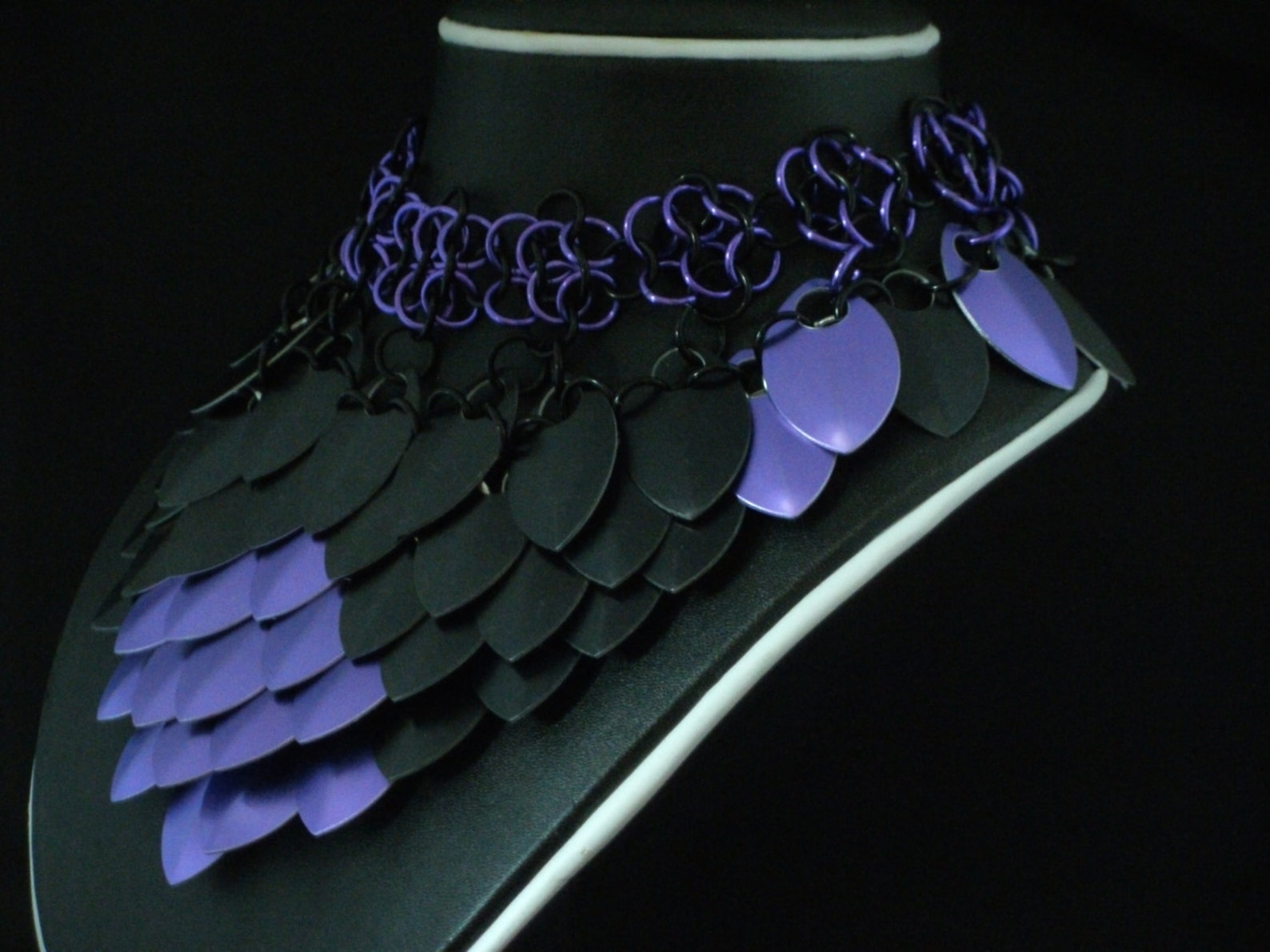 Dragon Scales Necklace, Scalemaille, Handmade Fantasy Necklace, Black