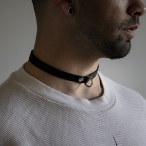 Elegant Day Collar - Minimalist Black Leather Choker