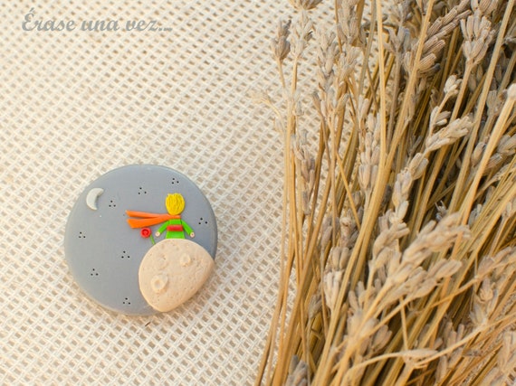 Handmade brooch, litthe prince brooch,original brooches, pin petit prince, pretty brooch, handmade jewerly, ceramic brooch.