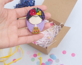 Mexican woman brooch, handmade brooch, feminist brooch, original gift for her, Frida accessories, handmade jewelry, mexican jewelry.