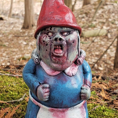 Eva Eyegore - Bite Size Zombie Gnome