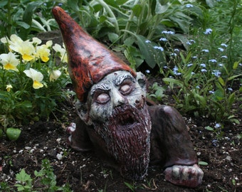 Forest Stump Crawling Zombie Gnome