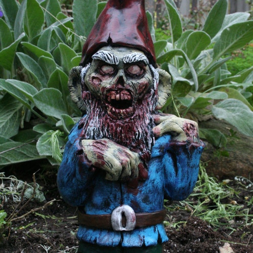 Willie Walker Zombie Gnome