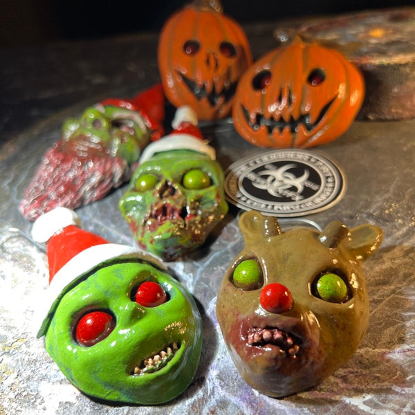 Demonic Decorations: Creepy Christmas Green Monster Mixer 6er Evil Ornament Set