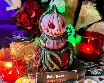 Rose-Bouqet Pumpkinspice Eeriething OOAK statue by RevenantFX