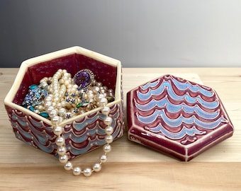 Ceramic Treasure Box  - Jewelry Organizer – Art Nouveau – Trinket Dish – Slip Trailed Pottery